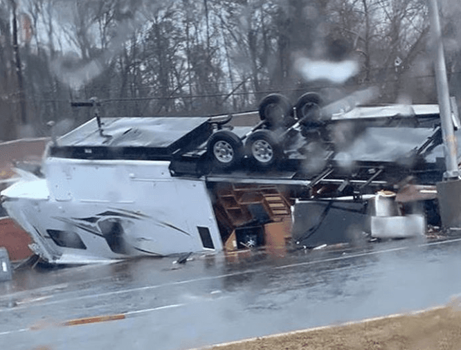 Reportan daños en Carolina del Sur tras el paso de un tornado