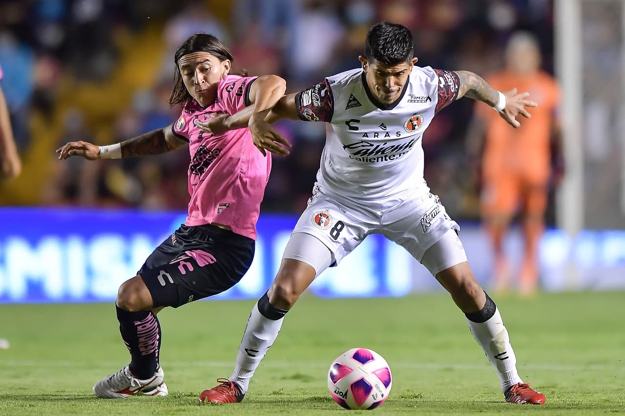 Kevin Ramírez no deja que Tijuna se lleve los puntos de visita y anota el tanto del empate 1-1.