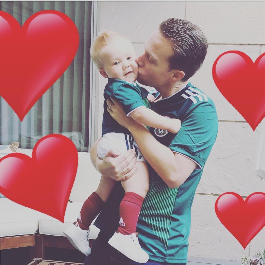 Durante el pasado Mundial Rusia 2018, Manuelito apoyó con orgullo a la Selección Mexicana de fútbol junto a su papá Manuel Velasco Coello.