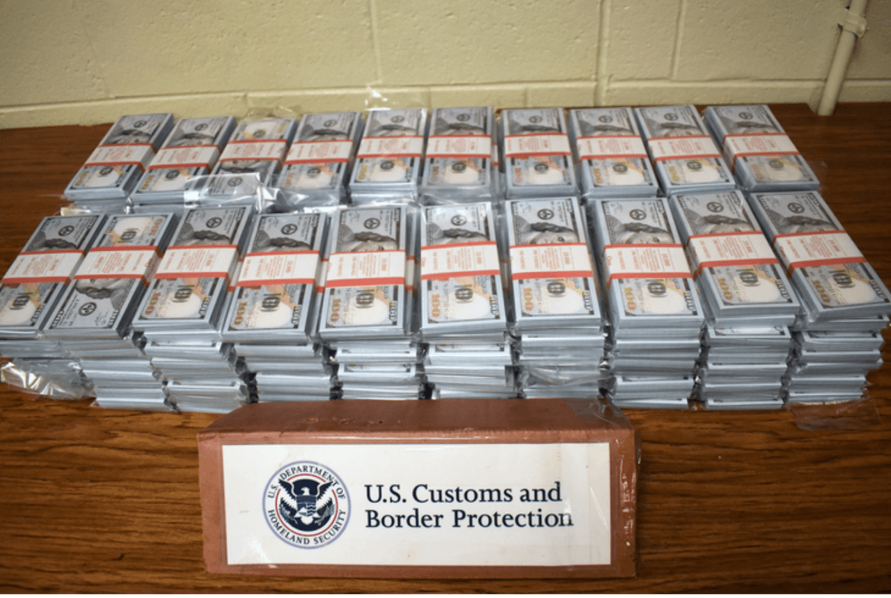 Funcionarios de aduanas de Filadelfia confiscan más de $ 6,5 millones en moneda falsa de Rusia