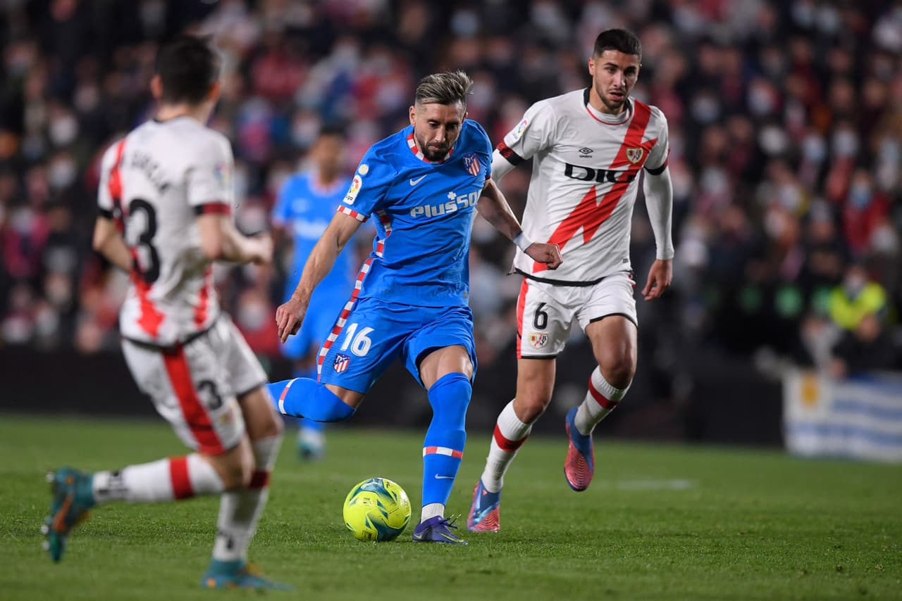 Poco a poco Héctor Herrera comienza a ganarse un lugar y jugó por 64 minutos.