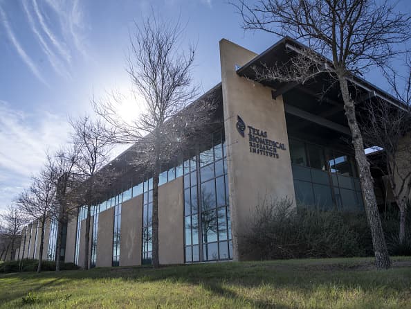 <b>78240| </b>Con 21 casos de coronavirus o más.