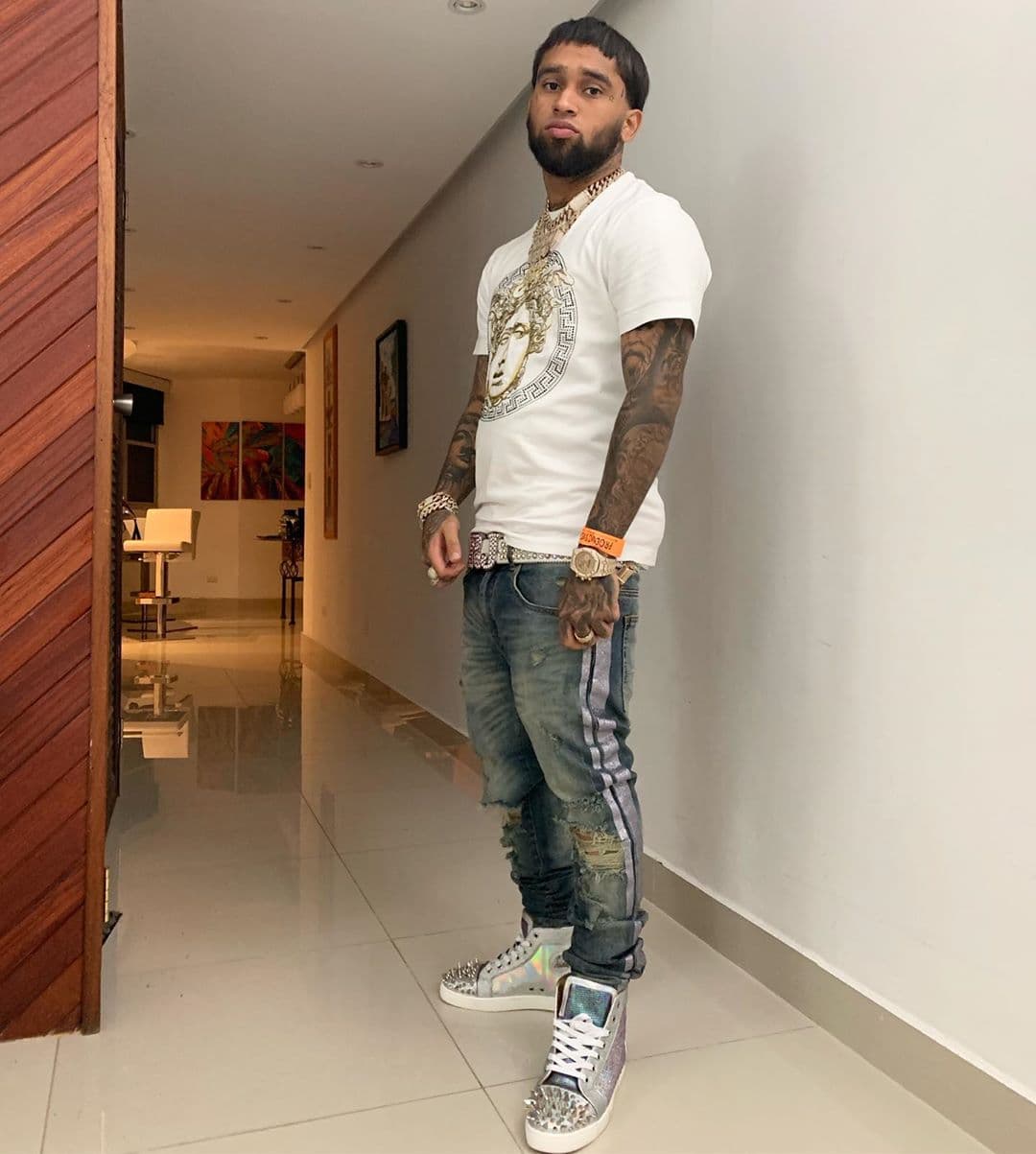 Ante la insistencia de su madre de no abandonar a su hijo, ambos fueron secuestrados, pero pronto la policía los alcanzó.