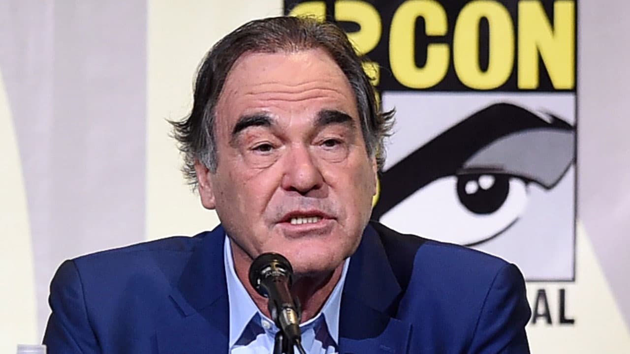 Oliver Stone: 'Pokémon Go nos llevará al totalitarismo'