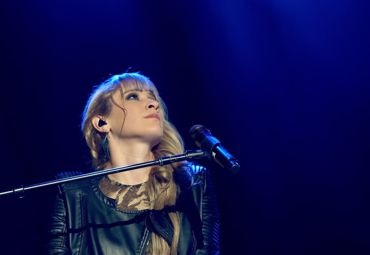 Este par de talentosas hermanas son acreedoras de discos de oro y platino por sus altas ventas,