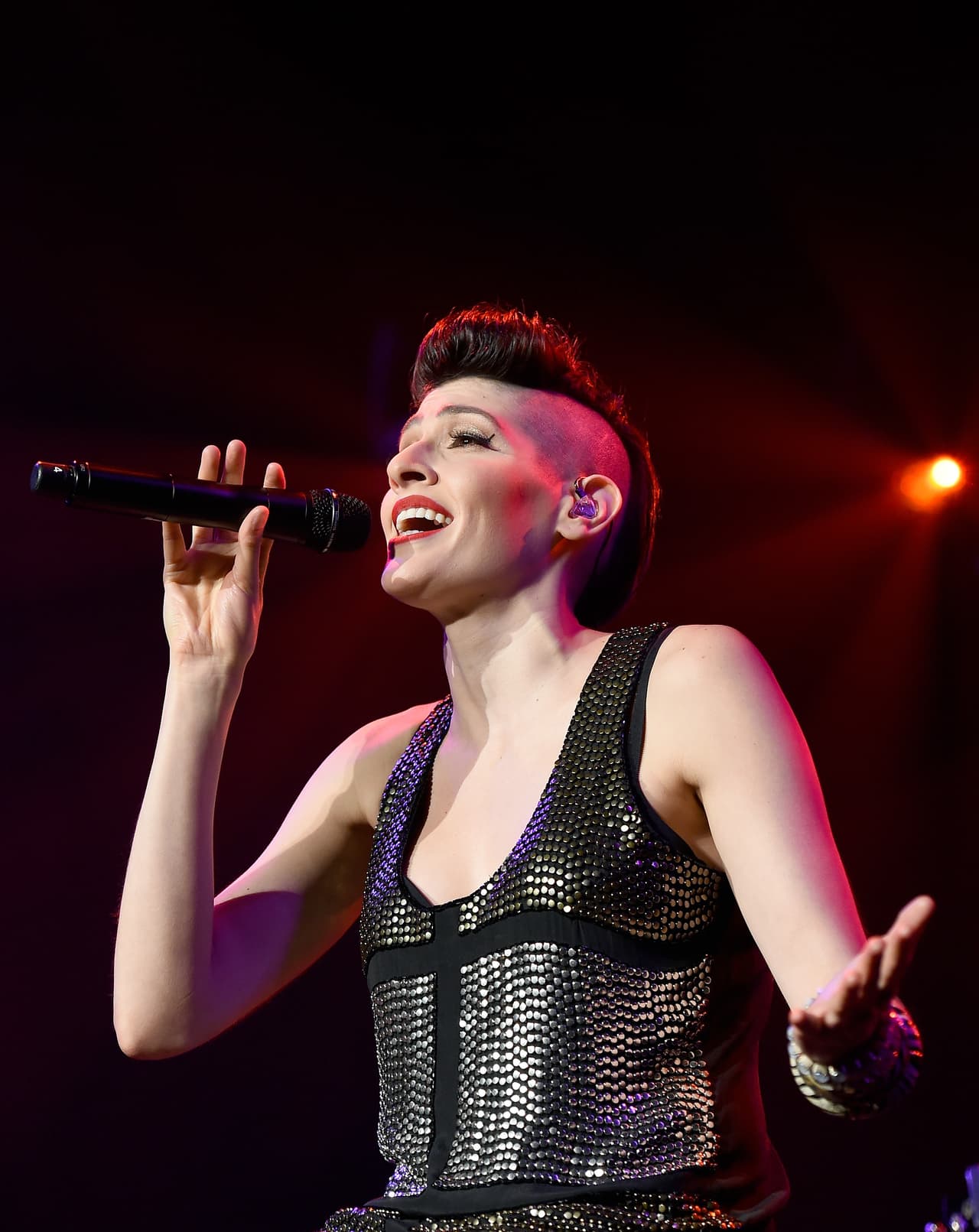 Por su parte, Hanna contó en la alfombra roja: "Tuvimos cinco llenos en Argentina y ya tenemos confirmados tres conciertos más, estamos viviendo un sueño".