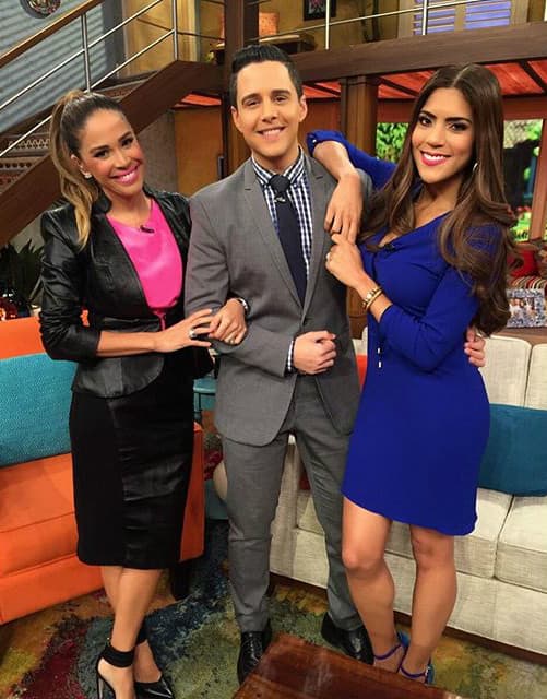 Karla, Alejandro y Francisca te dan los buenos días. ( 7 de marzo, 2016)