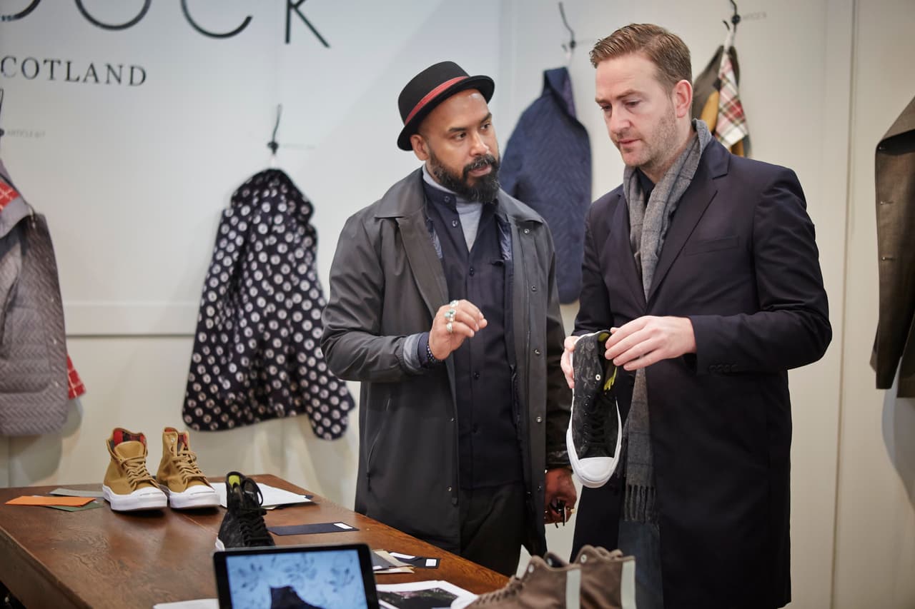 El evento, más que una feria, es como la Fórmula 1 de la moda masculina: aquí se ponen a prueba las tendencias, diseñadores y materiales de la moda italiana que en un futuro no tan cercano (aunque tampoco tan lejano) podrían llegar al público general.