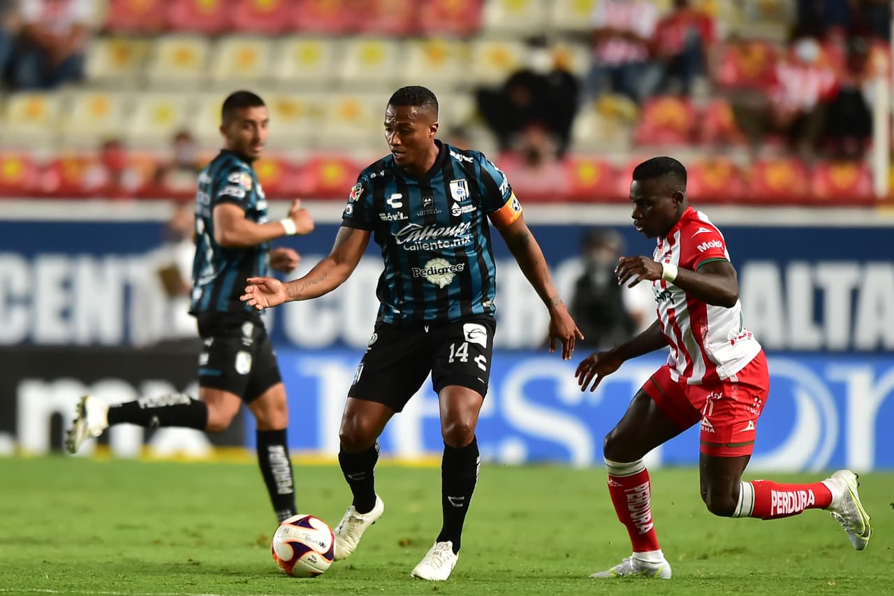 Necaxa y Querétaro no logran romper el 0-0 y se conforman con la división de puntos.