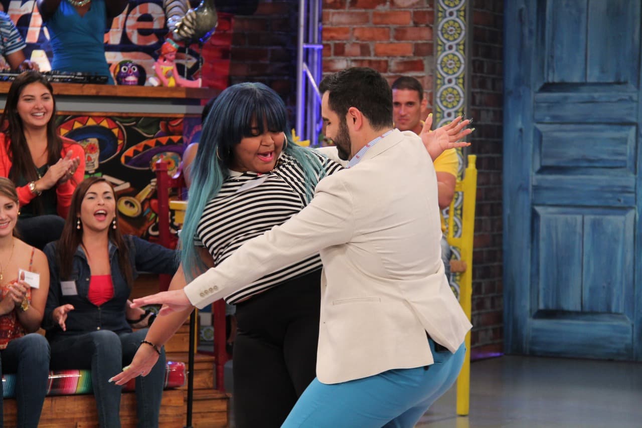 Dee escribió un tema musical, le pagó a su novia Killadamente para que lo promocionara pero esta no ha hecho nada.