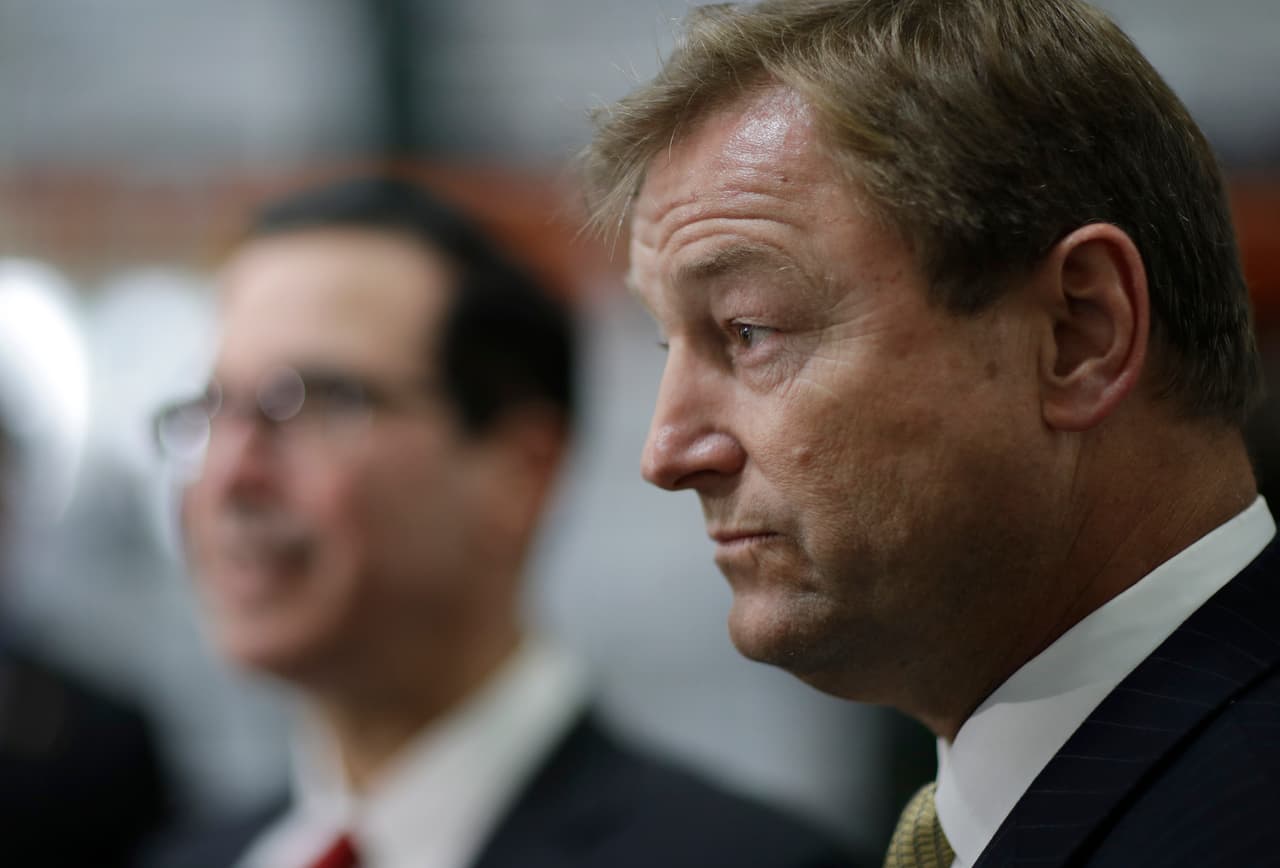 Dean Heller, senador de Nevada, votó a favor del proyecto de reforma del sistema de inmigración de 2013.