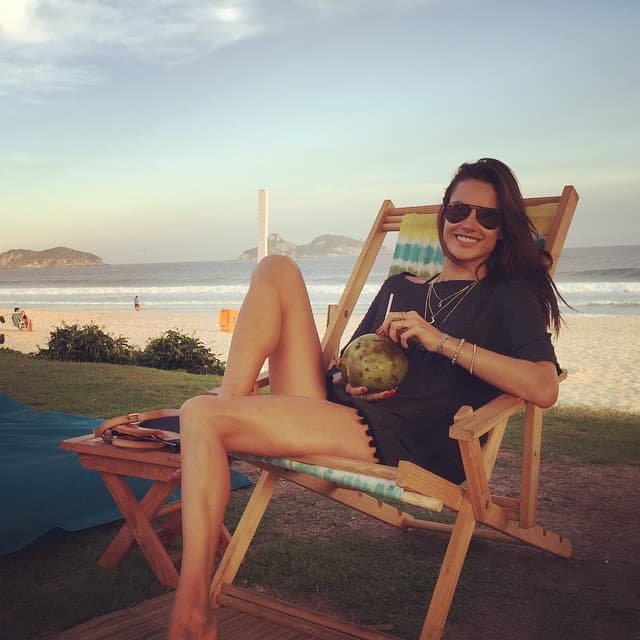 La súper modelo sí que sabe disfrutar de la vida.