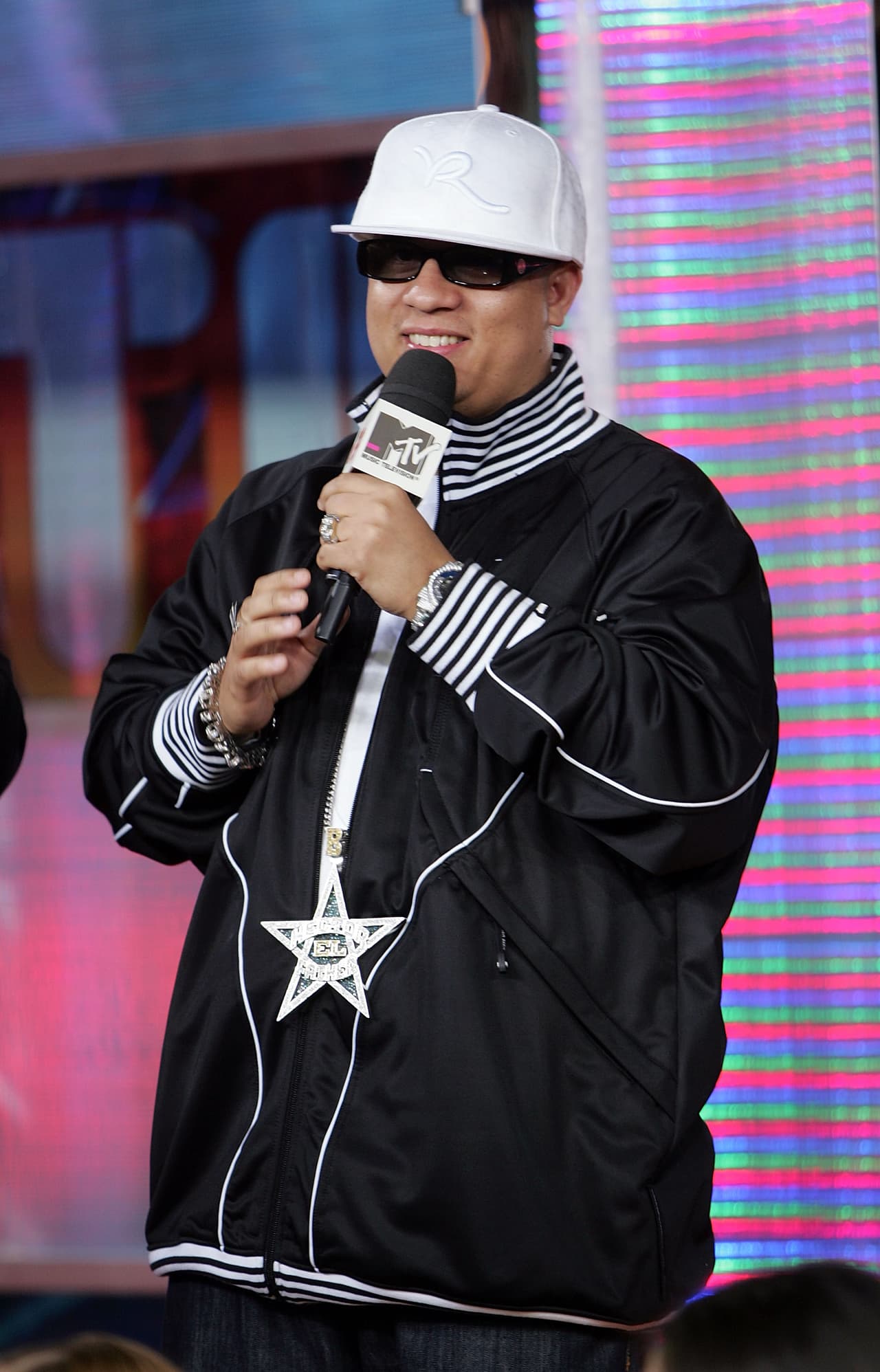 En 2008, Héctor 'El Father' decidió retirarse del género del reggaeton. Entonces, se convirtió en miembro de la Iglesia Cristiana Pentecostal Misionera en Puerto Rico.