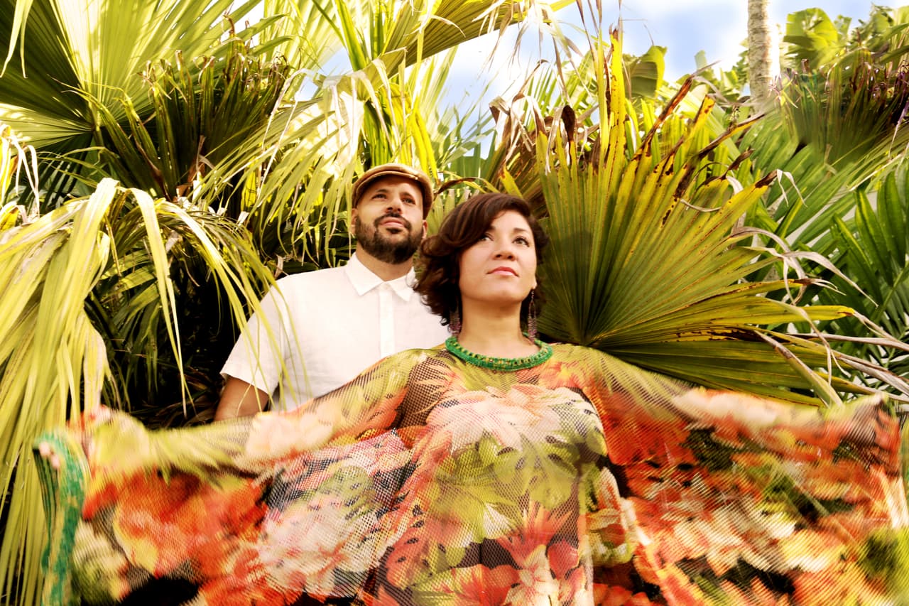 Escucha 'Honey bun', lo nuevo de Elastic Bond (Estreno)