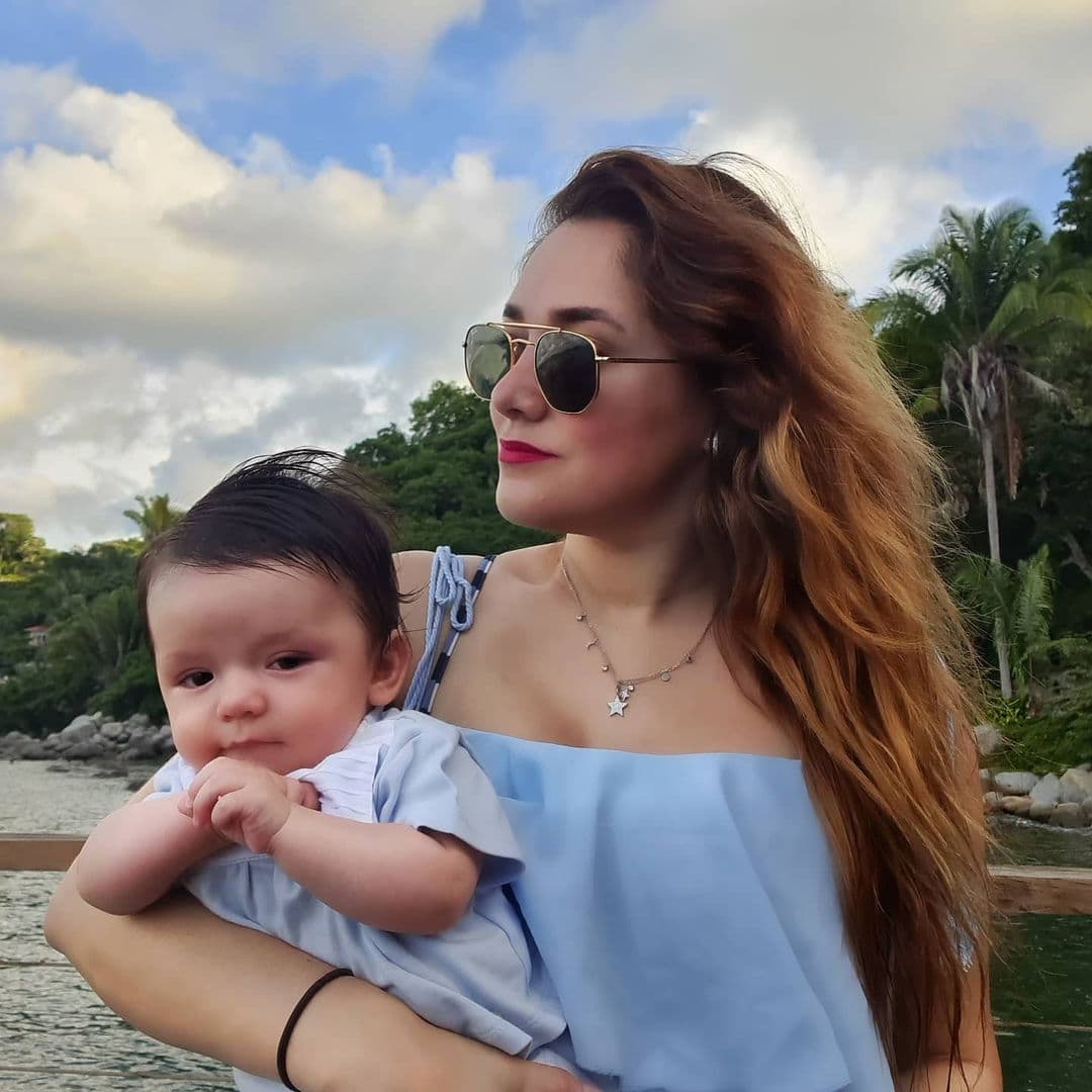 También en mayo, pero el día 30,
<b>Sherlyn</b> dio a luz a su bebito, a quien decidió llamarlo André y es su nuevo compañero de vida.