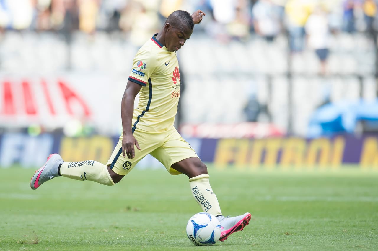 Quintero con más juegos suspendido que goles con América