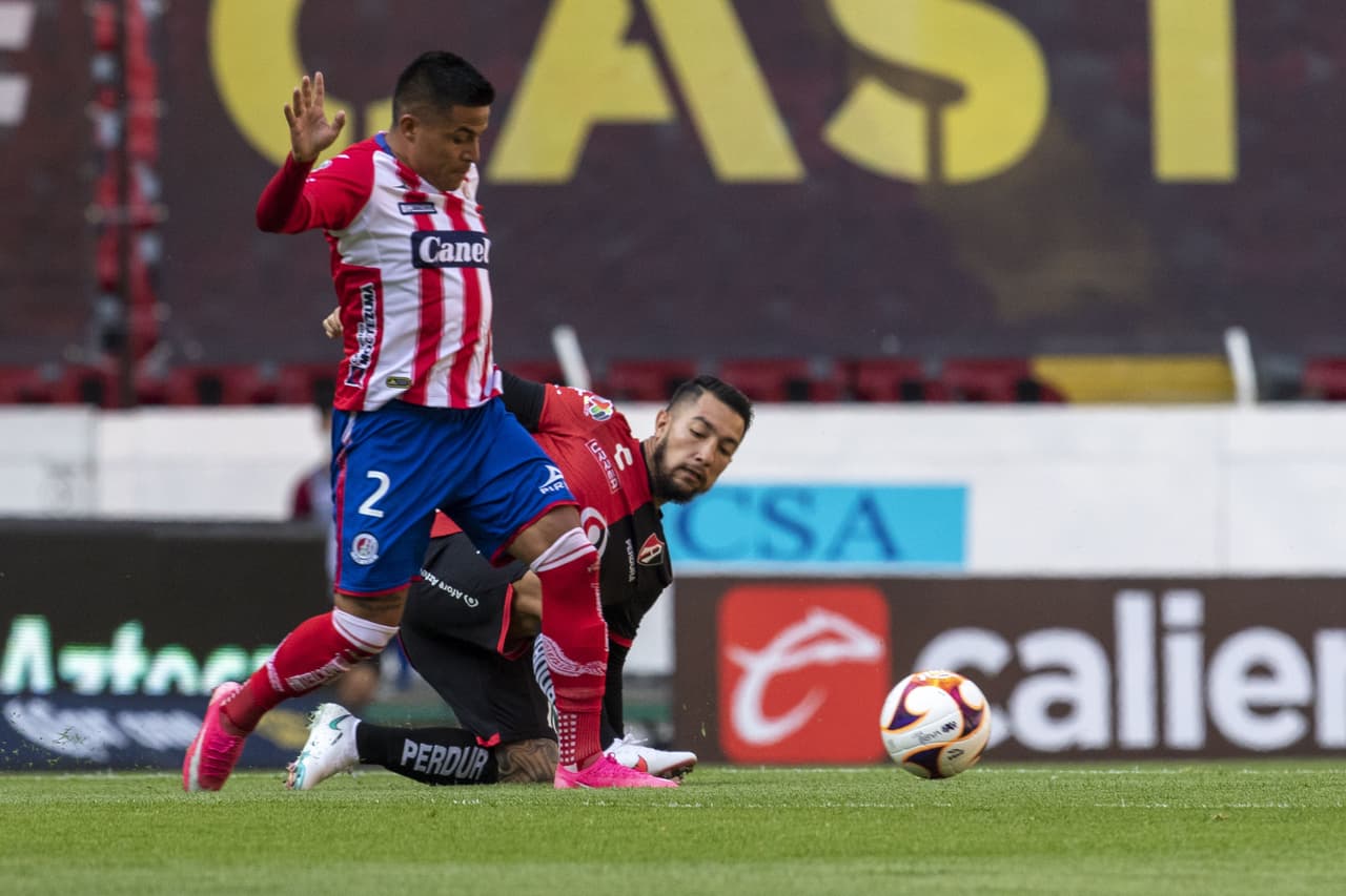 Con goles de Aldo Rocha, Ian Torres y Ángel Márquez Atlas consigue importante victoria de 3-1 sobre el Atlético San Luis. Los Potosinos se quedan con 11 unidades y el Atlas llega a 12.