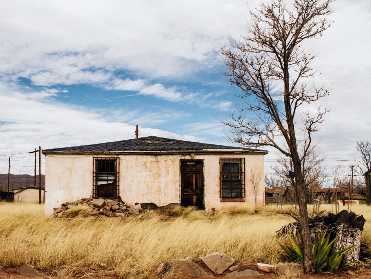 "Nos topamos con pueblos fantasma como este en el oeste de Texas".