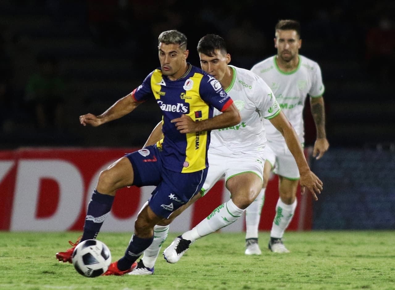 La solitaria anotación de Diego Rolán desde los once pasos le la la victoria a los fronterizos 1-0 sobre los potosinos.