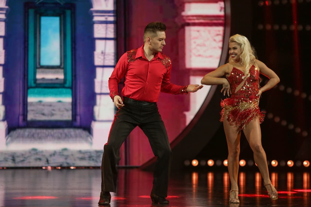 El Dasa fue invitado a la edición Mira Quién Baila All Stars, que arrancó este domingo 6 de enero por Univisión.