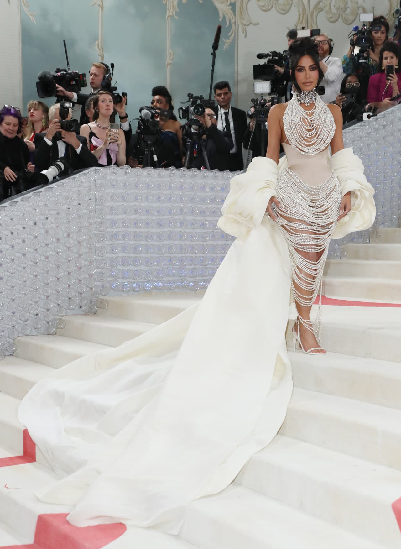 Kim Kardashian sorprendió gratamente en la Met Gala 2023.
