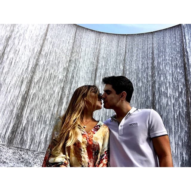 El galán mexicano no perdió el tiempo y...