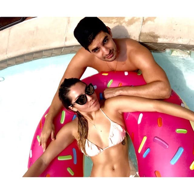 Y el novio, ¿quién es? El afortunado se llama Luis Escamilla.