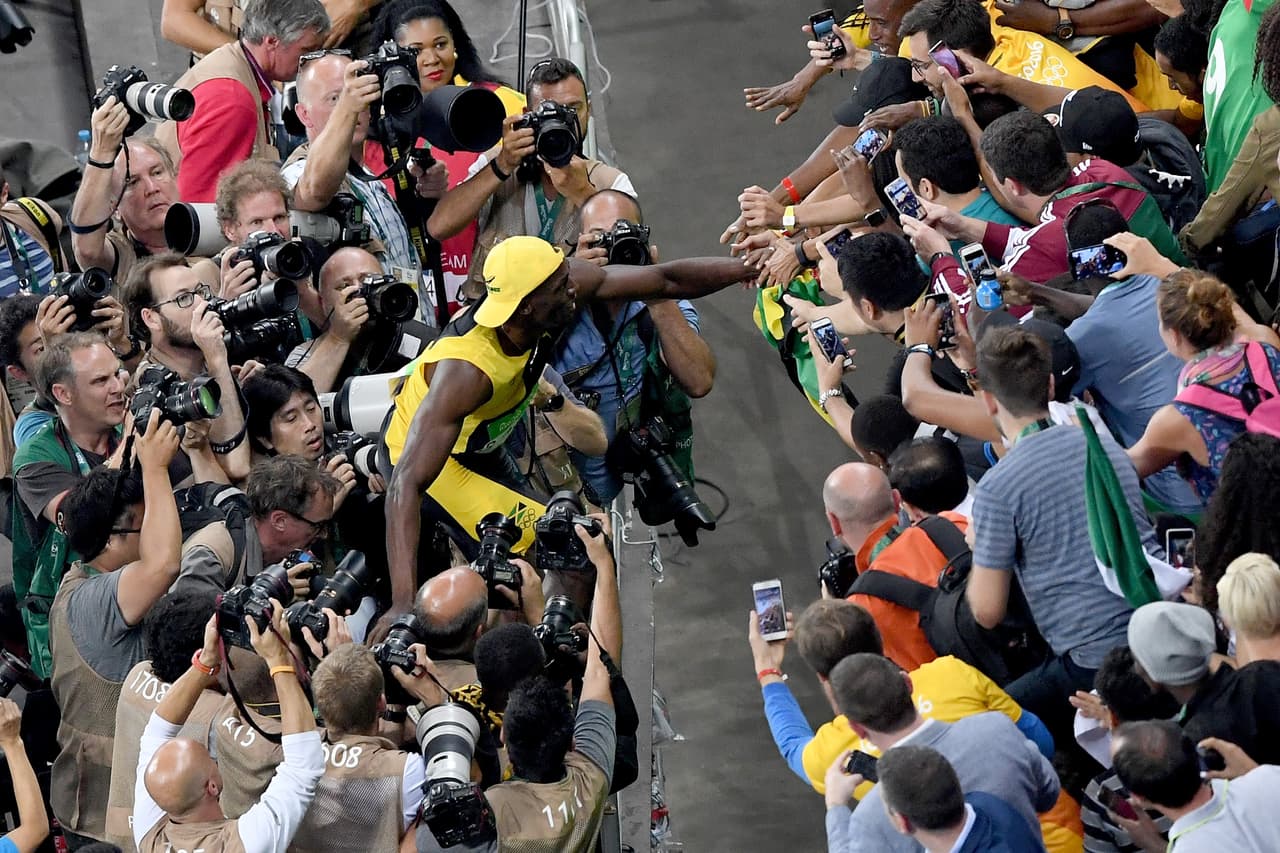 "Esto es para mi gente en Jamaica" publicó Bolt en redes sociales. El día que alguien supere sus récords "yo seguiré siendo el hombre con nueve medallas de oro en los Juegos" afirmó en el caso de conseguir el triplete.