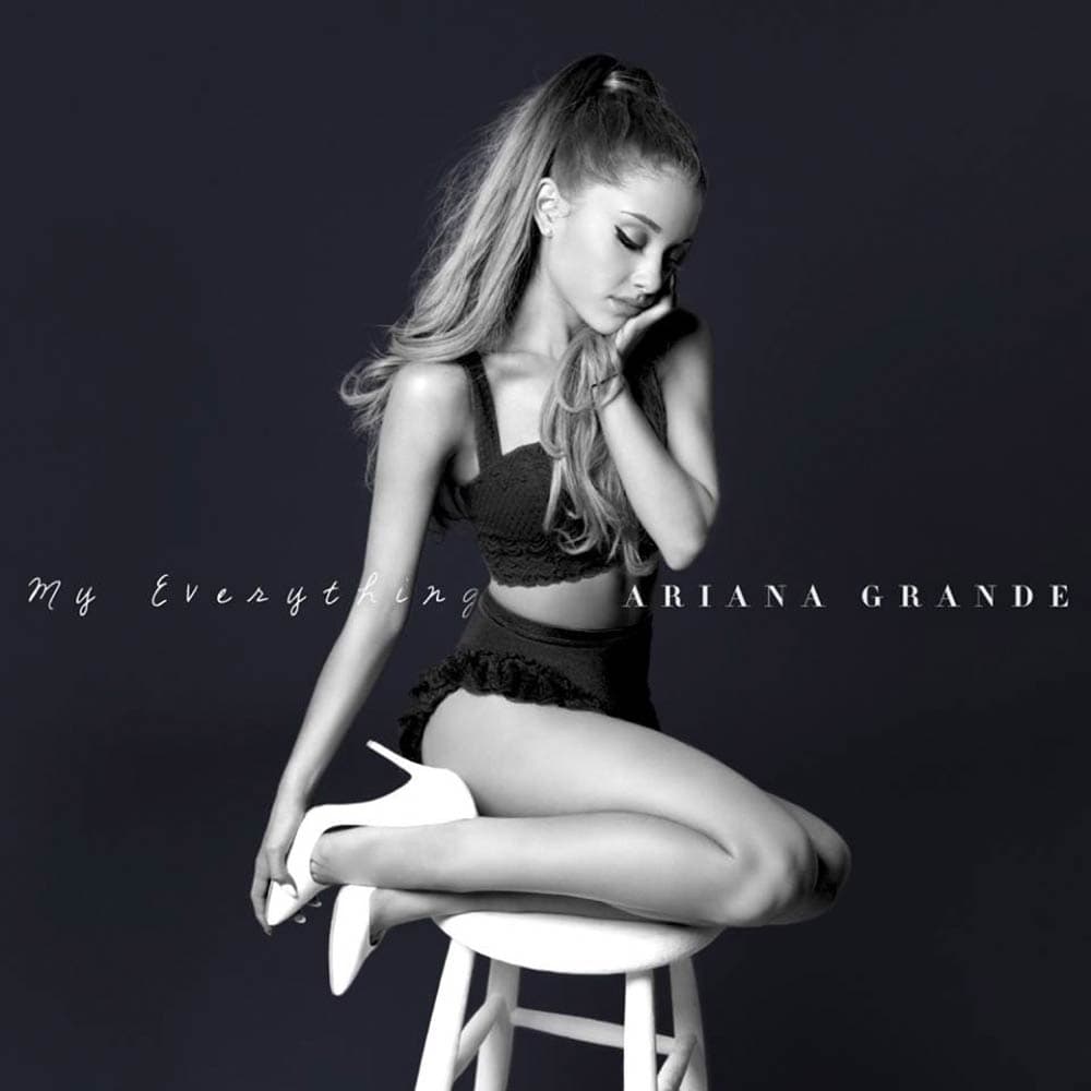 <i><b>My Everything</b></i> (2014) es el segundo álbum de Ariana Grande y aunque ella tiene ascendencia latina, ¿a qué otra latina nos recuerda con esta pose? Foto: Republic Records.
