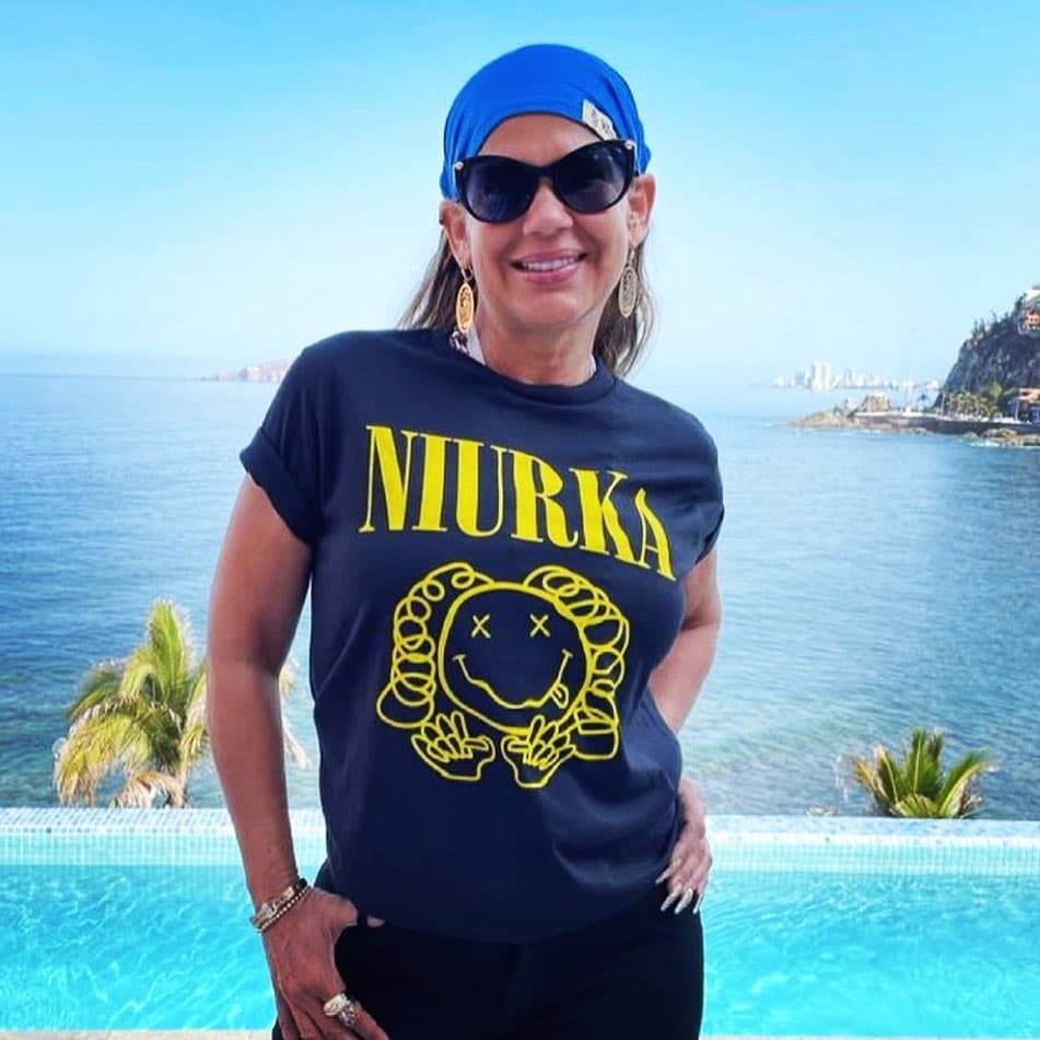 Y añadió: "A ella puede ser que ahora la quieran criticar porque le gusta vestirse más libre, más orgánico, más 'fashion', más de pantalón cadera o blazer, pero eso no quiere decir que no sea femenina".