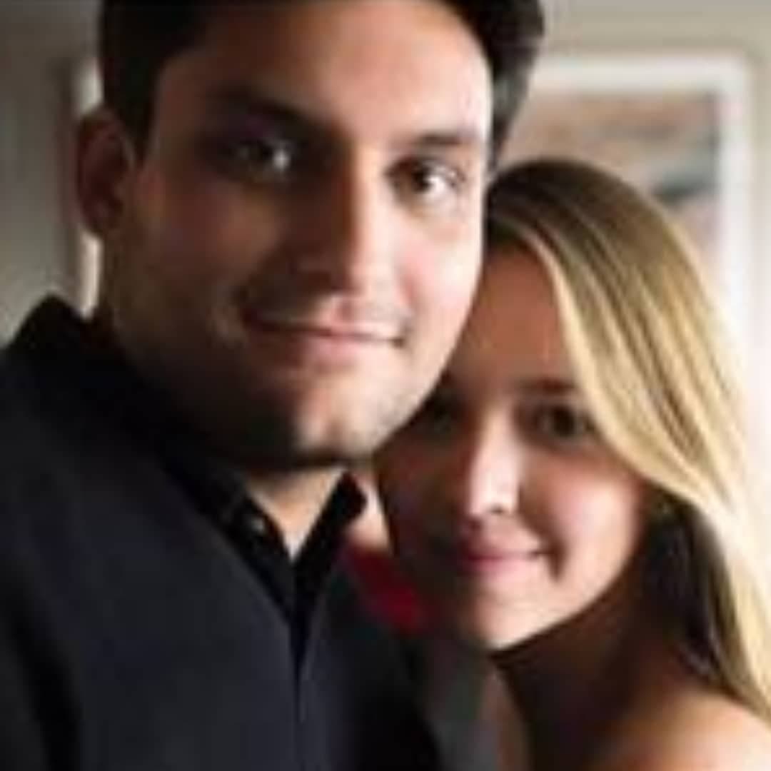 “No, yo para tejer no voy a poder. Seré una abuela muy barco, consentidora, y no voy a tener la responsabilidad de que sea mi hijo. En este momento de mi vida creo que todo lo que pueda venir va a ser bueno para mí y mi nieto, o nieta, va a tener una gran abuela, eso sí te lo prometo”.
<br>