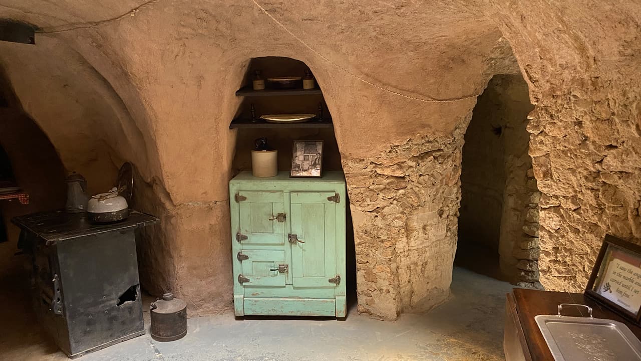 <b>Forestiere convirtió lo que era un terreno baldío en un oasis.</b> Allí podía disfrutar de un espacio fresco en medio de las temperaturas sobre 100ºF que experimenta la ciudad durante la época estival.
