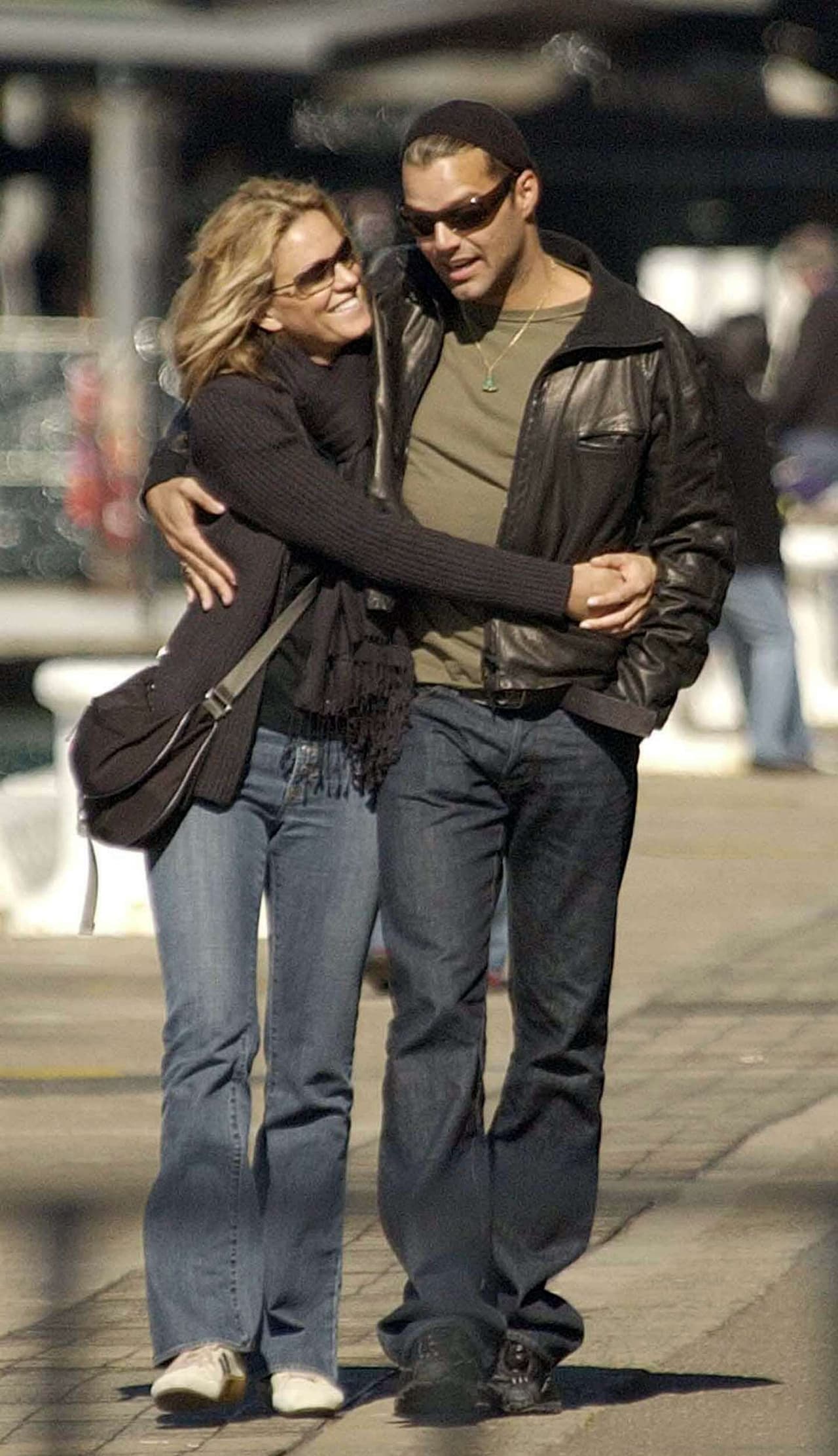 La zacatecana también habló de su postura sobre la homosexualidad de Ricky Martin, asegurándo a su interlocutora que "una persona vale por sus méritos, por quién es, por cómo piensa, no por su sexualidad".