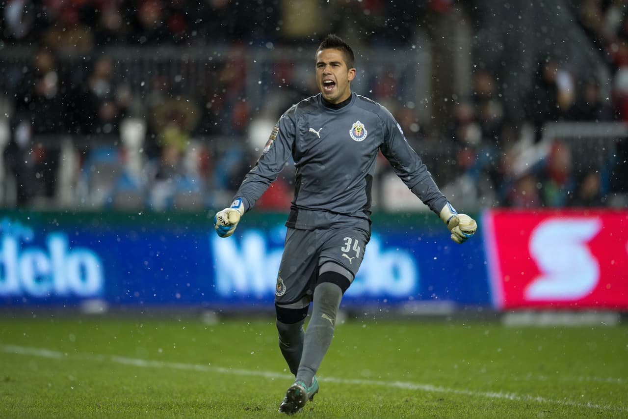 La fiesta se vivió en todos los espacios de la cancha para Chivas, que dependerá de su defensa en el juego de vuelta.