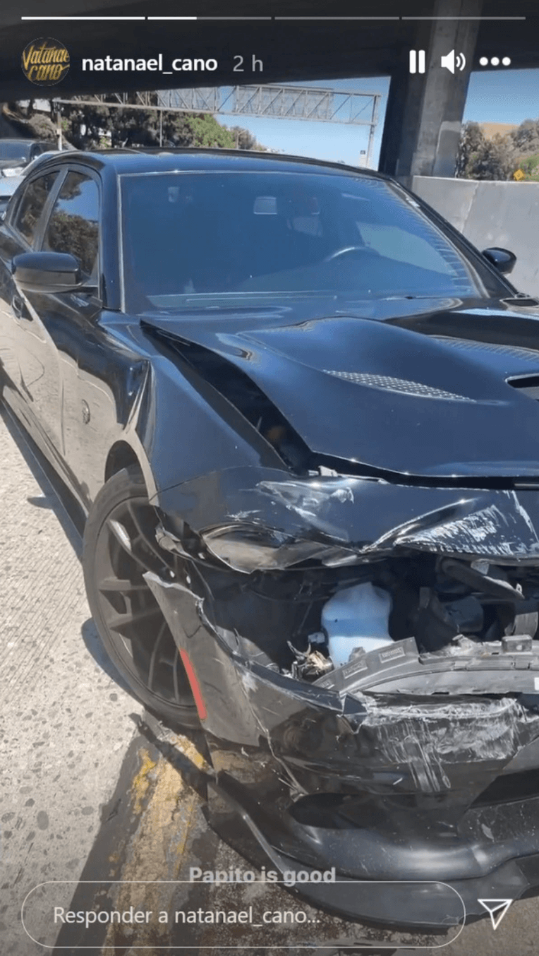 El 7 de julio, Natanael Cano también tuvo un accidente con su lujoso carro deportivo, aunque solo se llevó un impacto la parte delantera del coche y no estuvo en riesgo su salud.