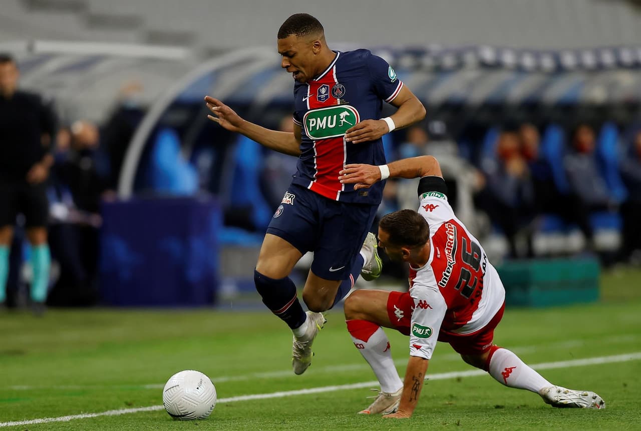 Paris Saint-Germain queda campeón de la Copa de Francia tras derrotar 2-0 al AS Monaco. Mauro Icardi ponía el primer tanto para la escuadra parisina al minuto 19, pero ya entrado el segundo tiempo, Kylian Mbappé sentenció el partido al minuto 81. El PSG suma su séptimo título.