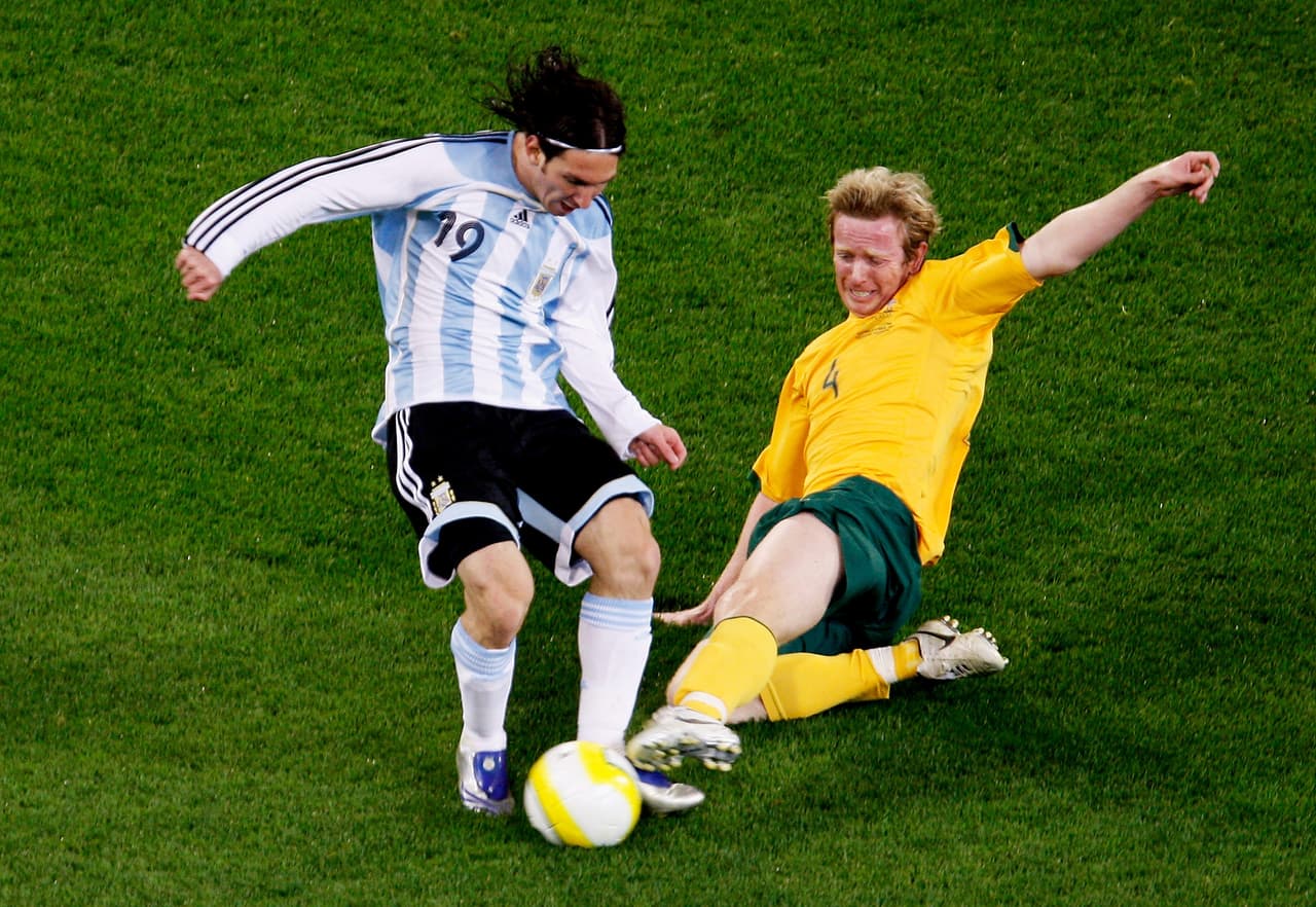 La campaña 2007-08 sufrió tres lesiones. La primera una contractura ante Australia jugando con Argentina y sólo se perdió una semana.
