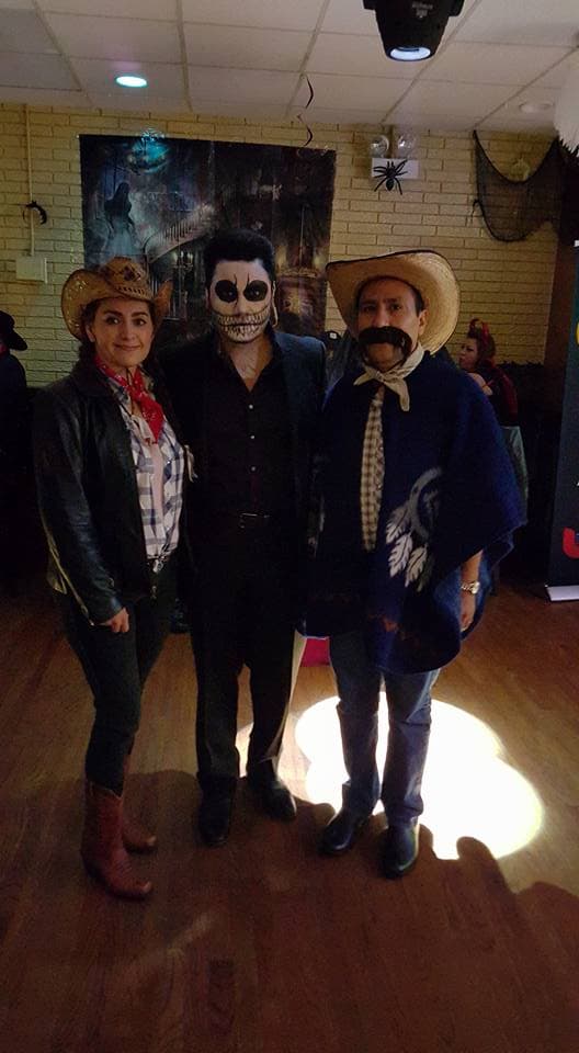 Pachanga en grande fue la fiesta de Halloween de La Qué Buena 105.1 en Quinta de los Reyes. Mira el ambiente y los preparativos del pachangón.