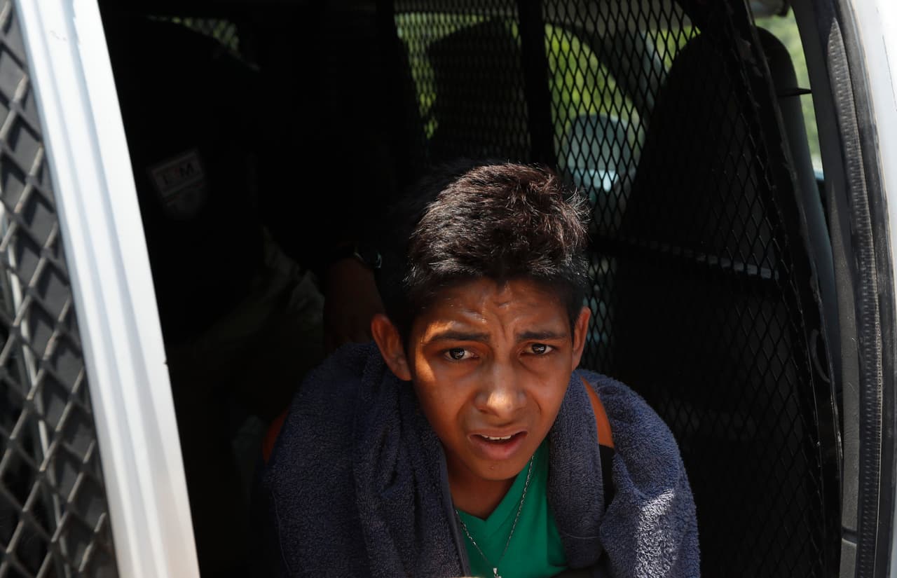 Los migrantes fueron trasladados hasta la estación migratoria de la ciudad fronteriza de Tapachula, según el INM, donde previsiblemente se iniciaría el trámite para devolverlos a sus países de origen.