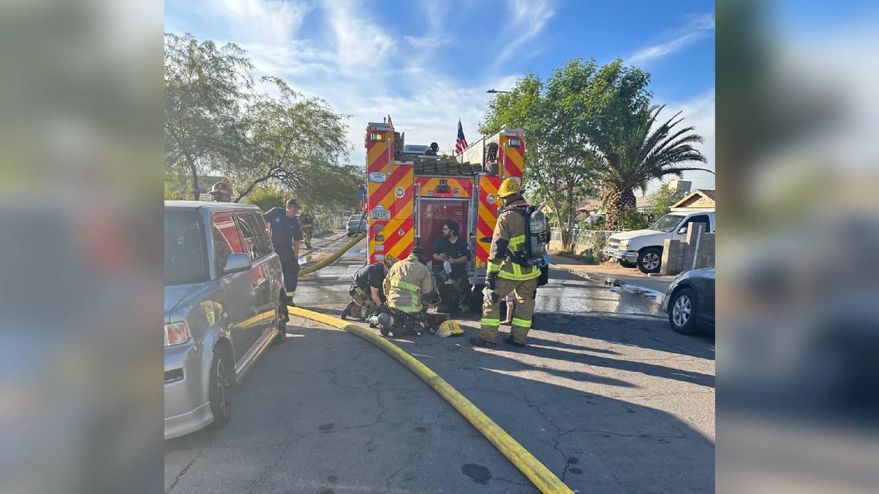 Los bomberos pudieron extinguir a tiempo el incendio en la cocina antes de que se extendiera.