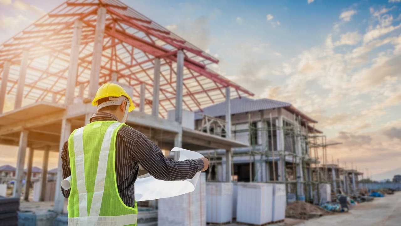 La mayoría están en California: reporte revela las peores ciudades de EEUU para comprar casa por primera vez