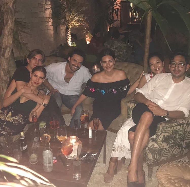 A raíz de la relación con
<b><a href="http://www.univision.com/temas/ana-brenda-contreras">Ana Brenda</a></b>,
<b><a href="http://www.univision.com/temas/ivan-sanchez">Iván</a></b> ha abierto un poco más su vida, haciendo públicos sus viajes, sus vacaciones y hasta las estrictas dietas a las que se somete para tener ese cuerpo de envidia.