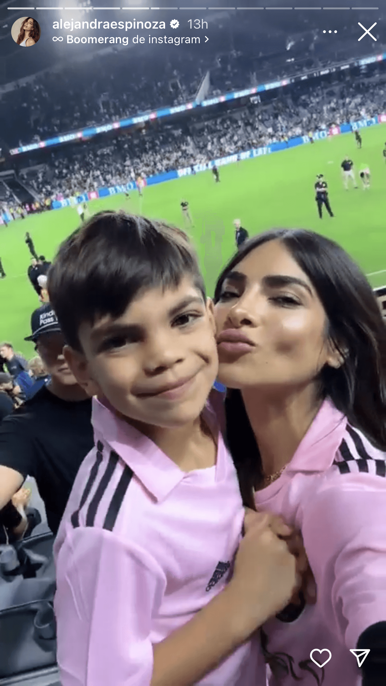 La protagonista de telenovelas como
<a href="https://www.vix.com/es-es/detail/series-4075?utm_medium=internal_referral&utm_source=univision&utm_campaign=breaking_news&utm_content=ed_entertainment&utm_term=slideshow" target="_blank">Corazón Guerrero, que puedes ver aquí en ViX</a>, incluso confesó el beneficio que obtuvo por dicho malentendido.
<br>