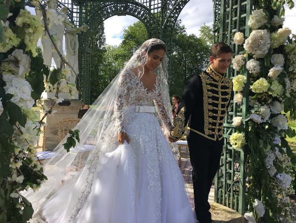 Derramando amor luego de la ceremonia.