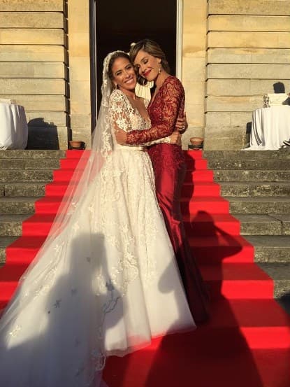 Karla adora a su hermanita.