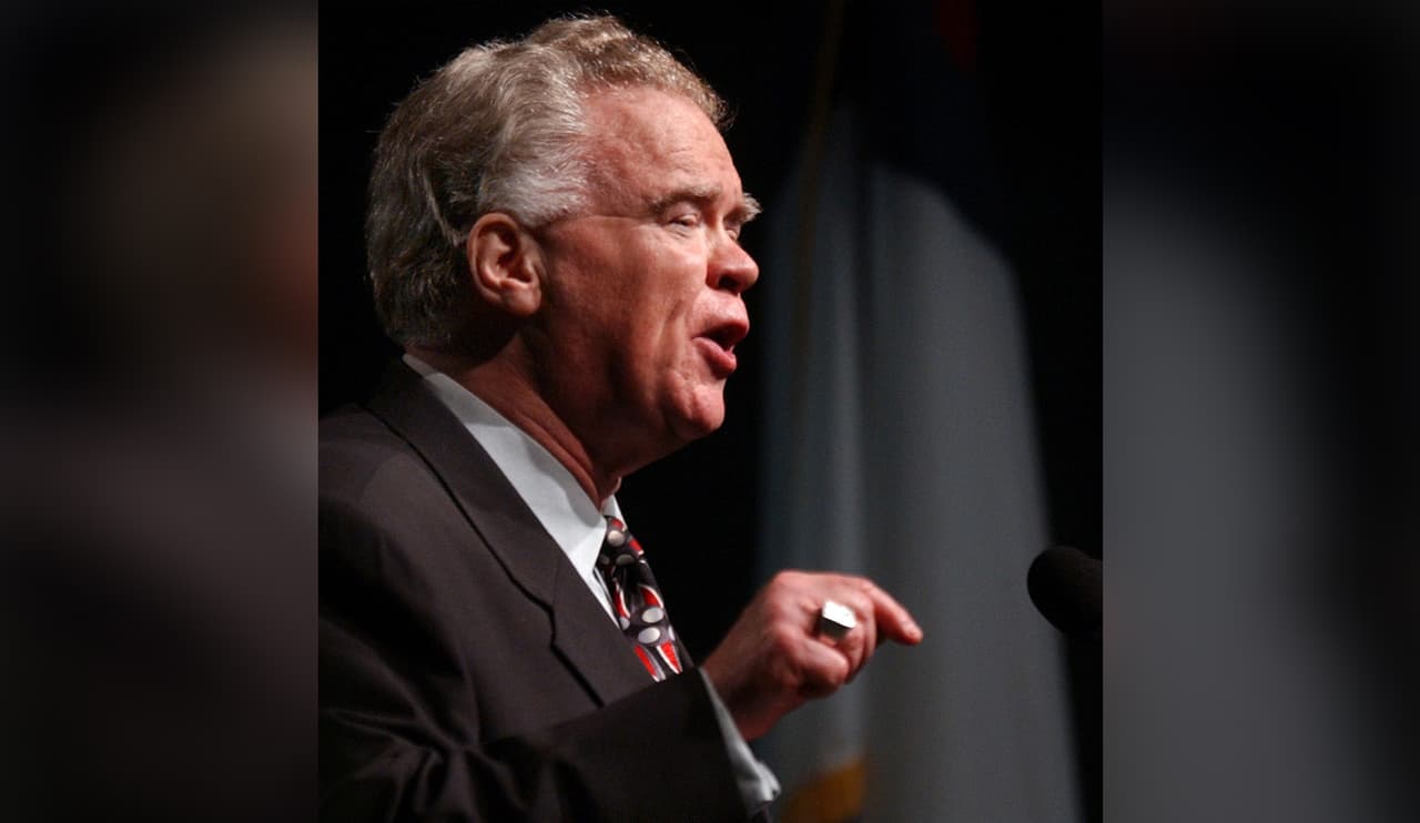 Destituyen a un líder religioso tras escándalo por sus consejos a mujeres abusadas