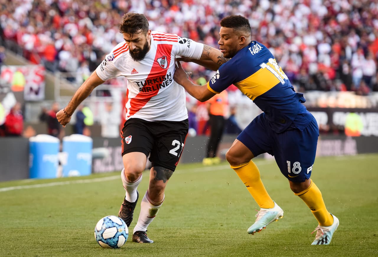 Partido intenso pero con escasas oportunidades de gol genera que Boca mantenga el invicto en la Superliga de Argentina y River hila dos juegos sin triunfo. Chocarán en Semifinal de la Copa Libertadores.