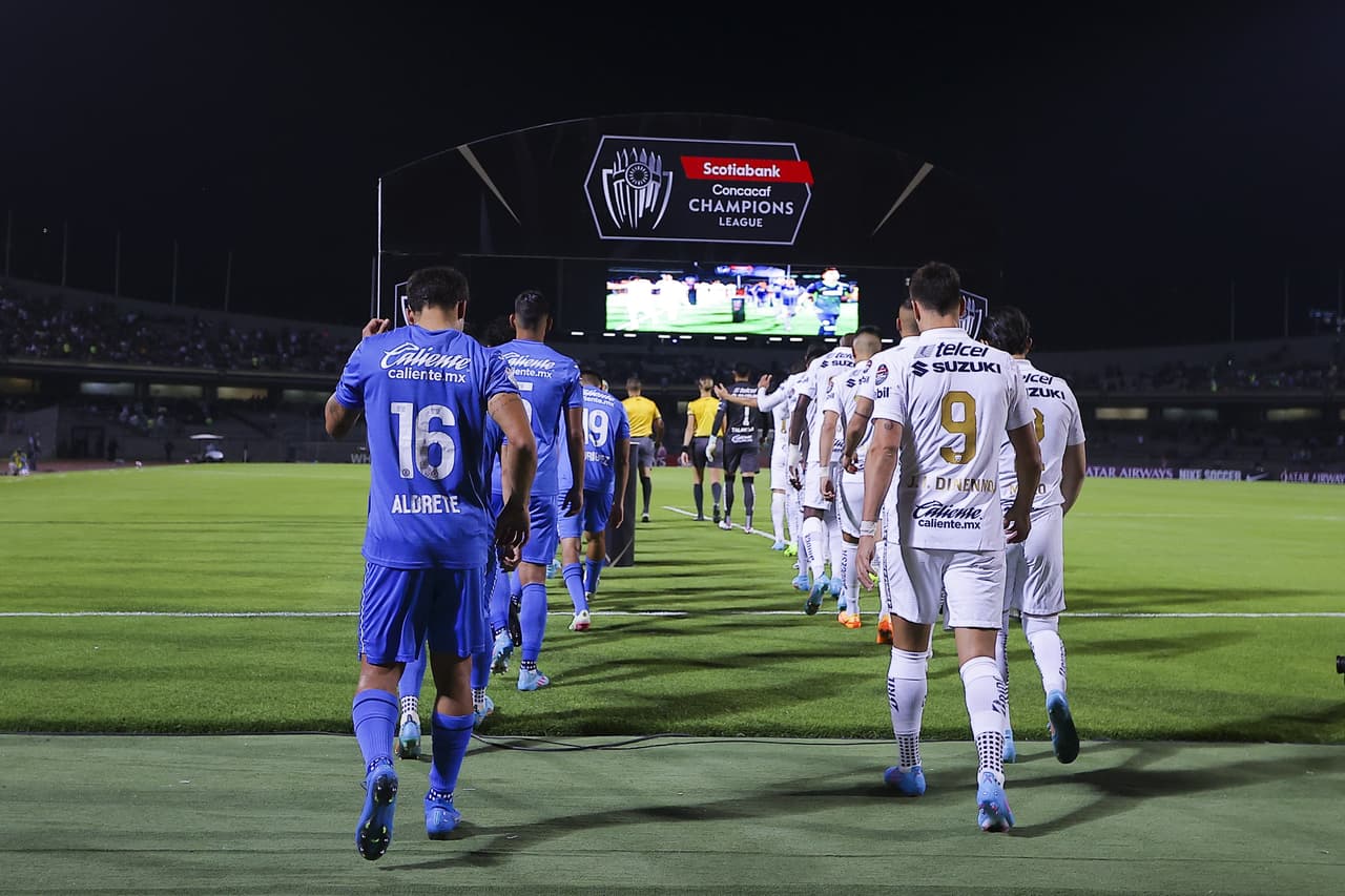 Pumas le pegó 2-1 a Cruz Azul en la ida de las Semifinales de la Liga de Campeones de la Concacaf.