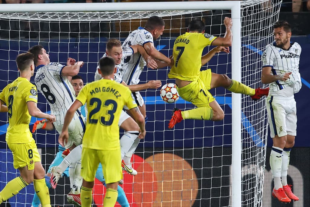 En la recta final del encuentro, Robin Gosens se enacrga de robarle el triunfo a los locales y el Villarreal y Atalanta empatan 2-2 en su debut de Champions.