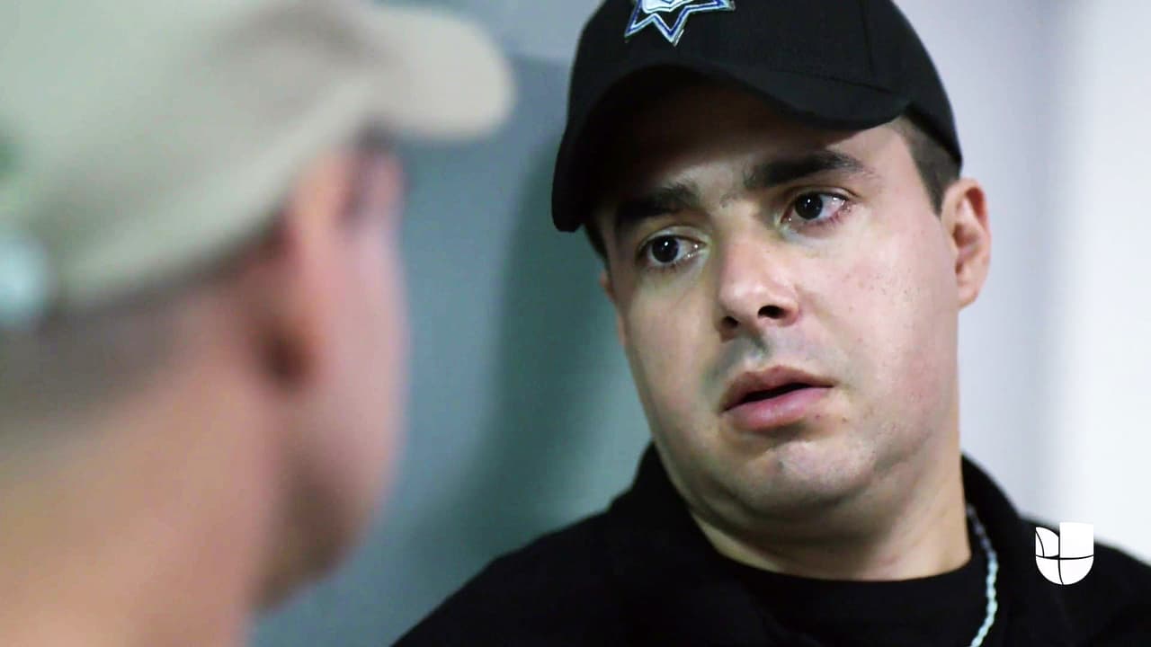 De inmediato, 'El Chapo' comenzó a pedirle favores: uno de ellos fue ponerse en contacto con su abogado y enviarle mensajes sobre sus planes.